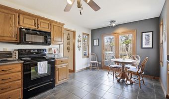 916 E 27th St, Baxter Springs, KS 66713