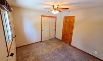 950 APACHE St, Cheyenne, WY 82009