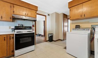 215 Dewey St, Bennington, VT 05201