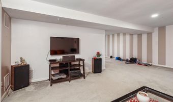 8006 OAT CHASE Ln, Bowie, MD 20715
