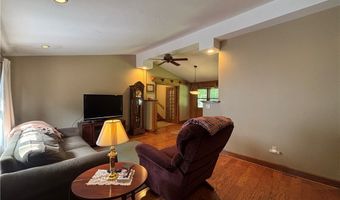 385 Cochran Rd, Aurora, OH 44202