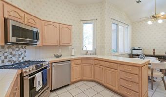 8275 Round Hills Cir, Las Vegas, NV 89113