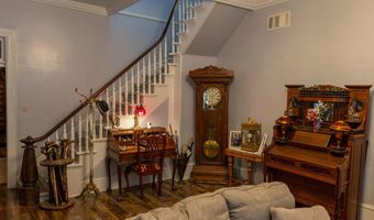 253 N 8th St, Batesville, AR 72501