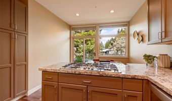 600 Bellevue Way SE 301, Bellevue, WA 98004