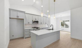 7705 E Howard Rd, Athol, ID 83801