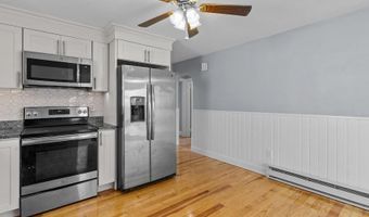 74 Leslie St, Cranston, RI 02910