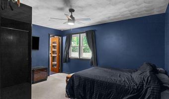 4 Amanda Ct, North Providence, RI 02904