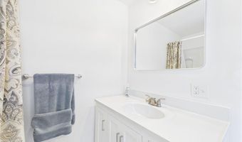 34 Beach Plum Rd, Narragansett, RI 02882