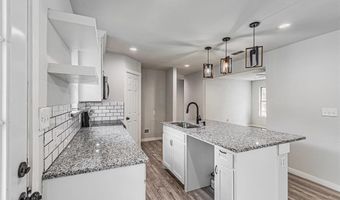704 N Ray St, Alvarado, TX 76009