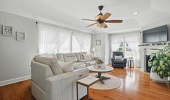109 Cooper Landing Dr, Aydlett, NC 27916