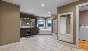 1020 Thomas Rd, Benton, TN 37307