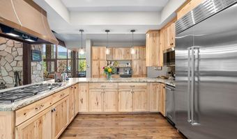 622 Golf Course Rd, Altoona, PA 16601