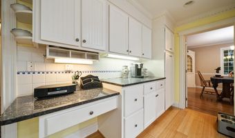 13 Holly Hill Dr, Amherst, NH 03031