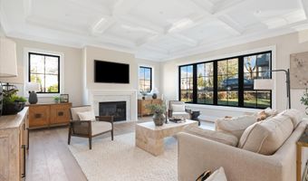 2929 N GREENCASTLE St, Arlington, VA 22207