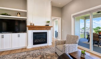 1727 Roebling Rd, Adel, IA 50003