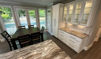 1025 Beacon Hill Xing, Alpharetta, GA 30005