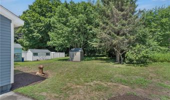 78 School St, North Smithfield, RI 02876