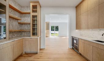 54 Landview Dr, Dix Hills, NY 11746