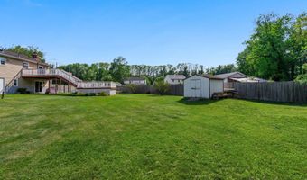 19 Midway Dr, Albany, NY 12205