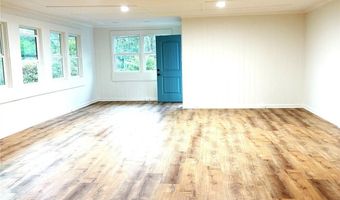 1360 Kaumana Dr, Hilo, HI 96720