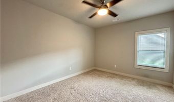 822 NE Heights Ln, Bentonville, AR 72712