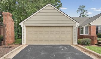 2401 Tuxedo Pl, Albany, GA 31707