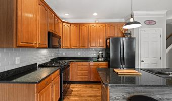 43614 DUNHILL CUP Sq, Ashburn, VA 20147