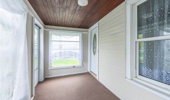 588 Jackson St, Amherst, OH 44001
