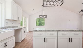 178 Tripp Hollow Rd, Brooklyn, CT 06234
