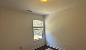 7420 Flintlock Way, Alpharetta, GA 30005