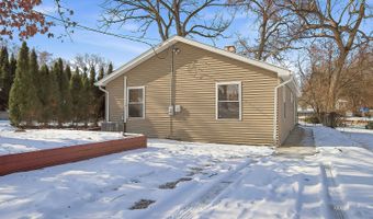 39450 N Circle Ave, Antioch, IL 60002