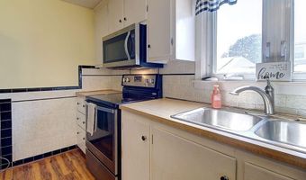 63 Ferncliff Ave, North Providence, RI 02911