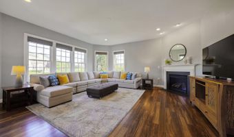 41744 IVY GLEN Ct, Ashburn, VA 20148