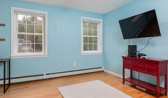 27 Grafton Dr, Bedford, NH 03110