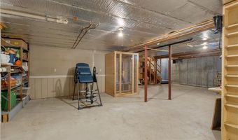 30 Middle Rd, East Greenwich, RI 02818