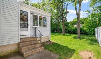 30 Winthrop St, East Providence, RI 02915
