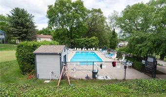 18 Pond Ct B, North Providence, RI 02904