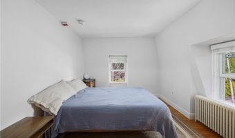 1 Red Cross Ave 9, Newport, RI 02840