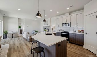 11 N Creek Way, Cascade, ID 83611