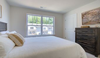 111 Eleanor Cove Rd, Arden, NC 28704