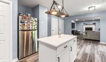 40233 N Lakeview Ave, Antioch, IL 60002