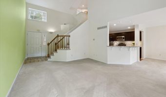 4274 Hillside Dr, Ann Arbor, MI 48105
