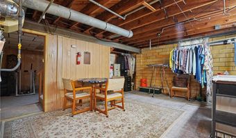 1540 Lilly Ln, Alliance, OH 44601