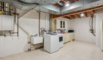 6113 GOLDTREE Way, Bethesda, MD 20817