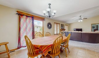 1415 Lake Shore Cir SE, Altoona, IA 50009
