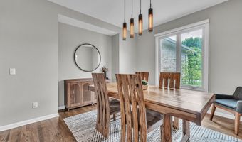 5049 Birdie Ln, Ann Arbor, MI 48103