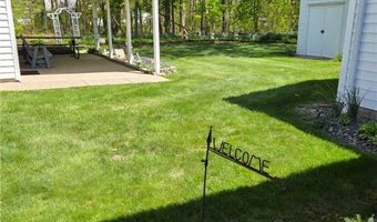 2543 Burlingham Dr, Ashtabula, OH 44004