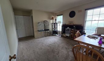 355 Crestwood Ct, Algonquin, IL 60102