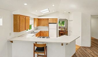 426 Parkside Dr, Ashland, OR 97520