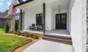 355 Shadows Lawn Dr, Athens, TN 37303